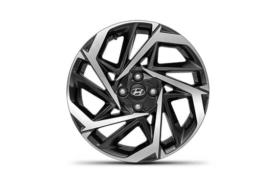 17" alloy wheels.